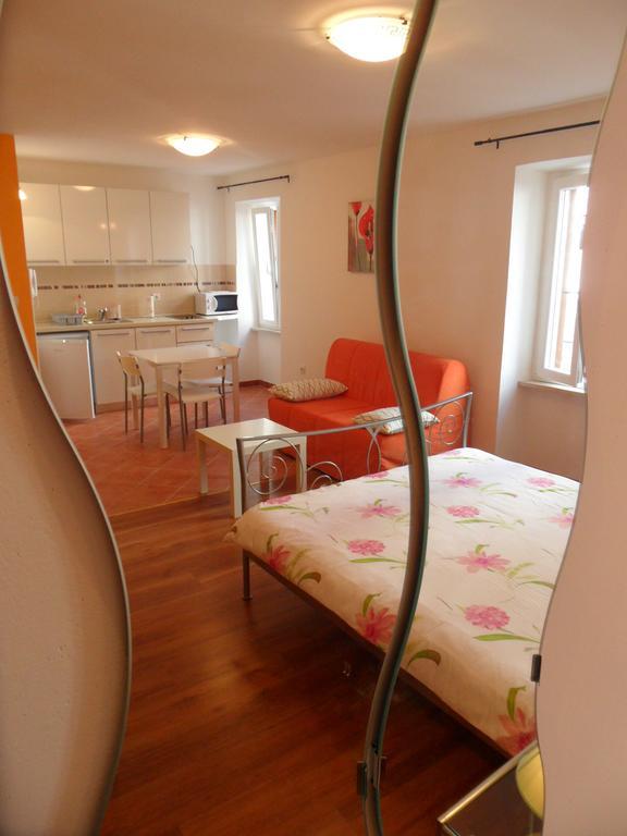 Apartment Casa Nova Rovinj Oda fotoğraf